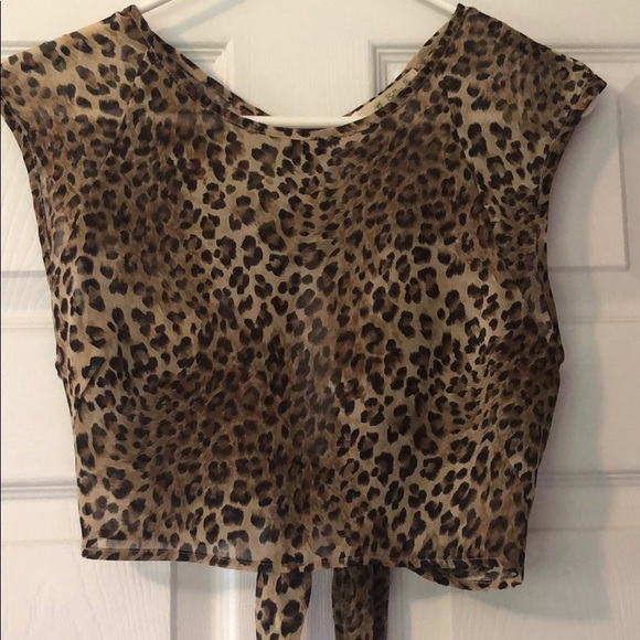 Leopard crop top - Picture 1 of 3